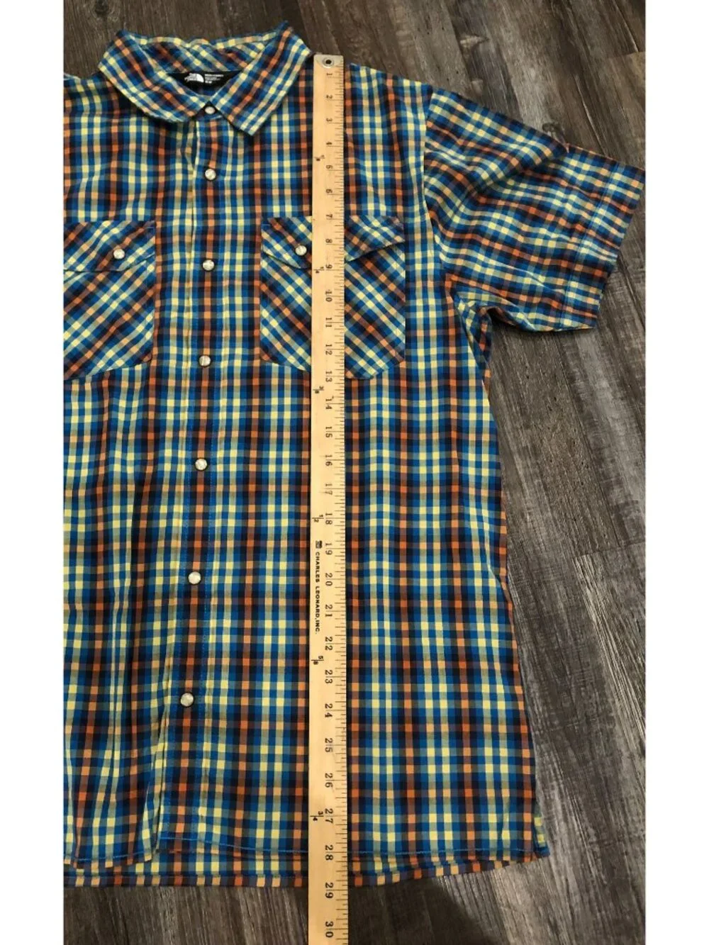 The North Face Mens Medium Blue Plaid Short Sleeve Pearl Snap Shirt